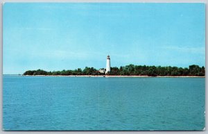 Postcard Southampton Ontario c1960s Chantry Island Lighthouse Bruce County