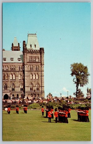 Postcard Ottawa Ontario c1970s Changing of the Guard Rifle Inspection Parliament