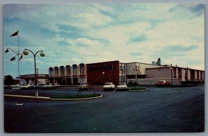 Postcard Cleveland OH c1960s Port O Call Motor Inn Defunct Airport Plaza Hotel