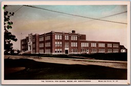 Postcard Colour RPPC c1930s Moose Jaw Saskatchewan The Technical High School