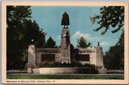Postcard Oshawa Ontario WW1 Monument Memorial Park Garden Of The Unforgotten