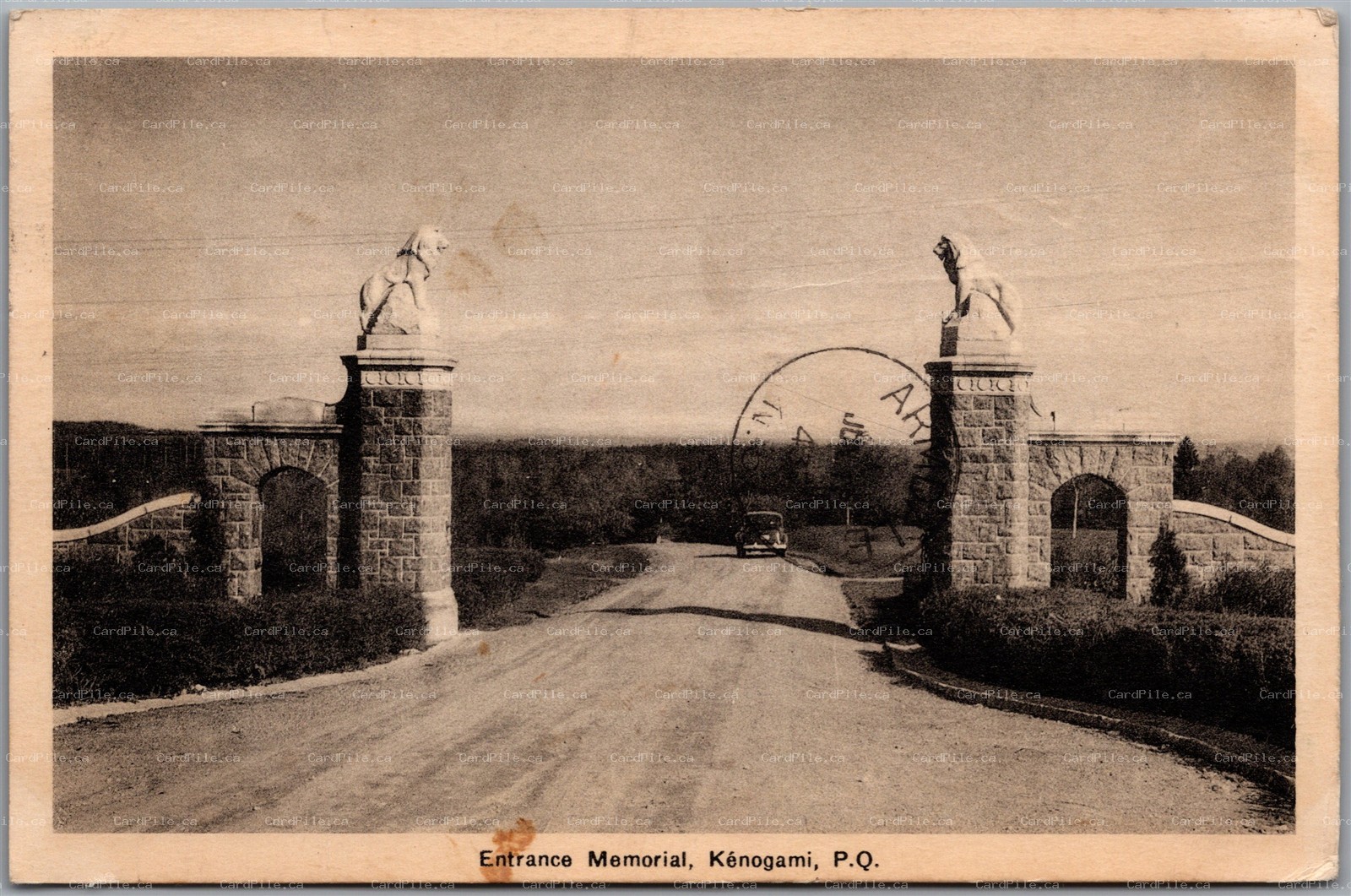 Postcard Kenogami Quebec c1943 Entrance Memorial Gates from Jonquière
