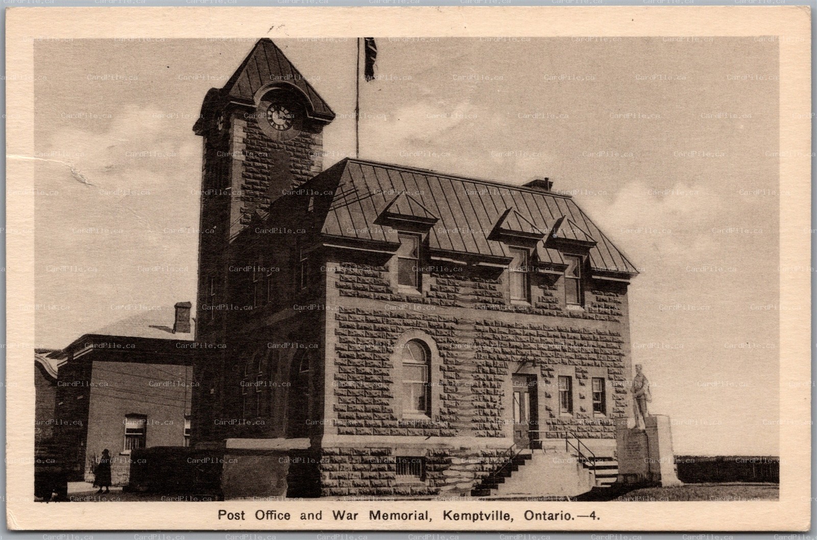 Postcard Kemptville Ontario 1945 Post Office and War Memorial Leeds & Grenville