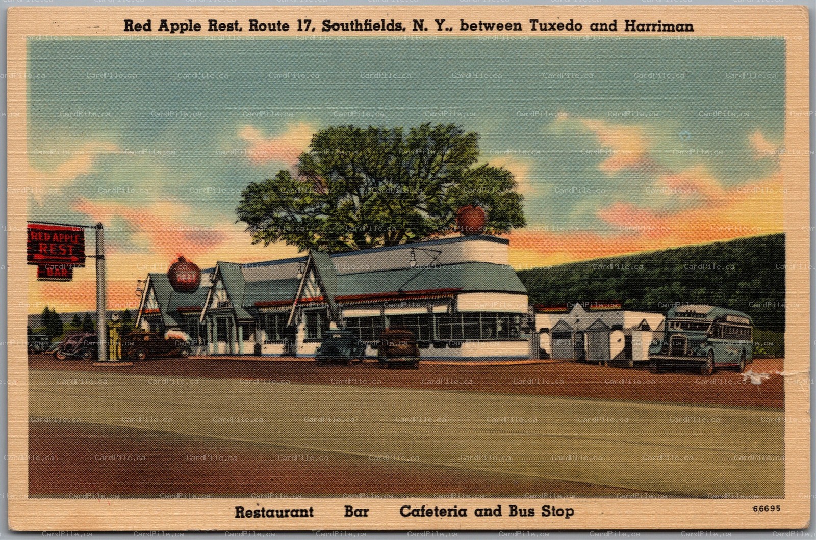 Postcard Southfields New York Red Apple Rest Route 17 Restaurant and Bus Stop B
