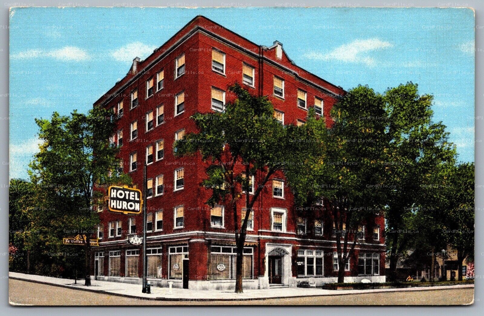 Postcard Ypsilanti MI c1930s? Hotel Huron - Coffee Shoppe now Centennial Center