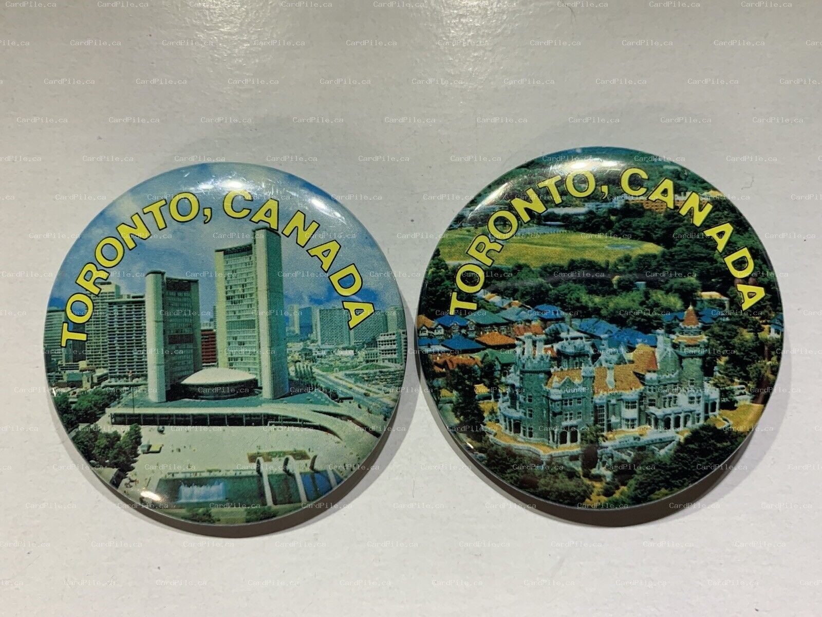 VINTAGE 1980’s 2 x Toronto Pinback Buttons City Hall & Casa Loma 