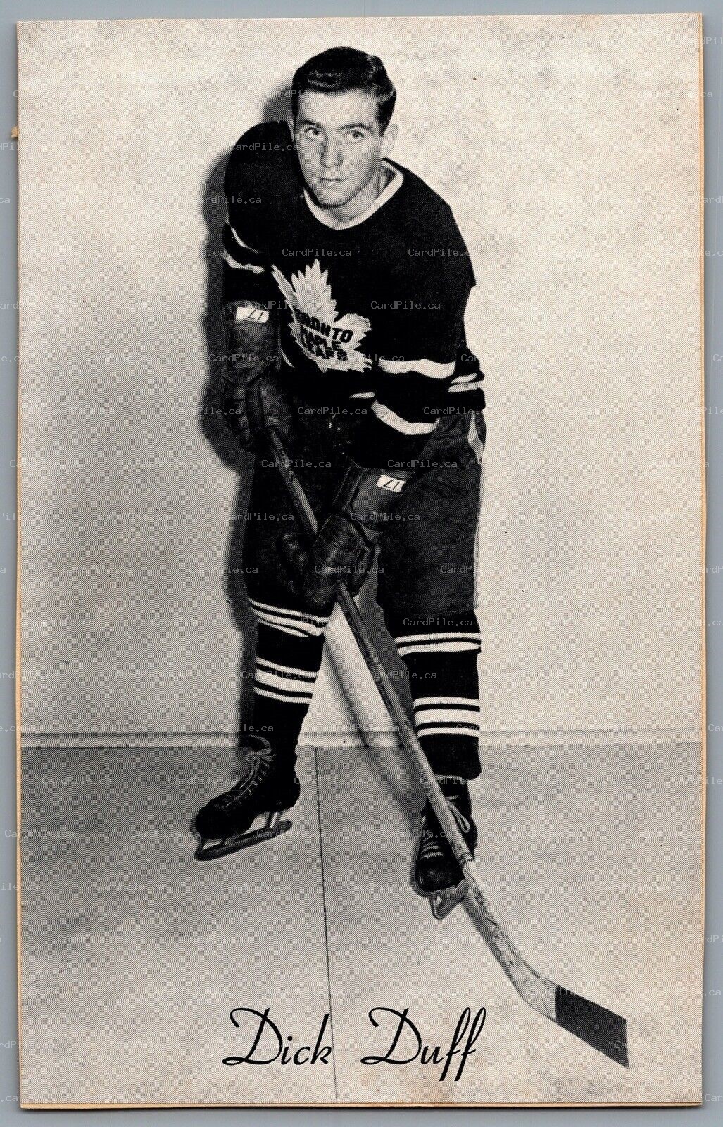 1944-1964 Bee Hive Toronto Maple Leafs Dick Duff NHL Hockey
