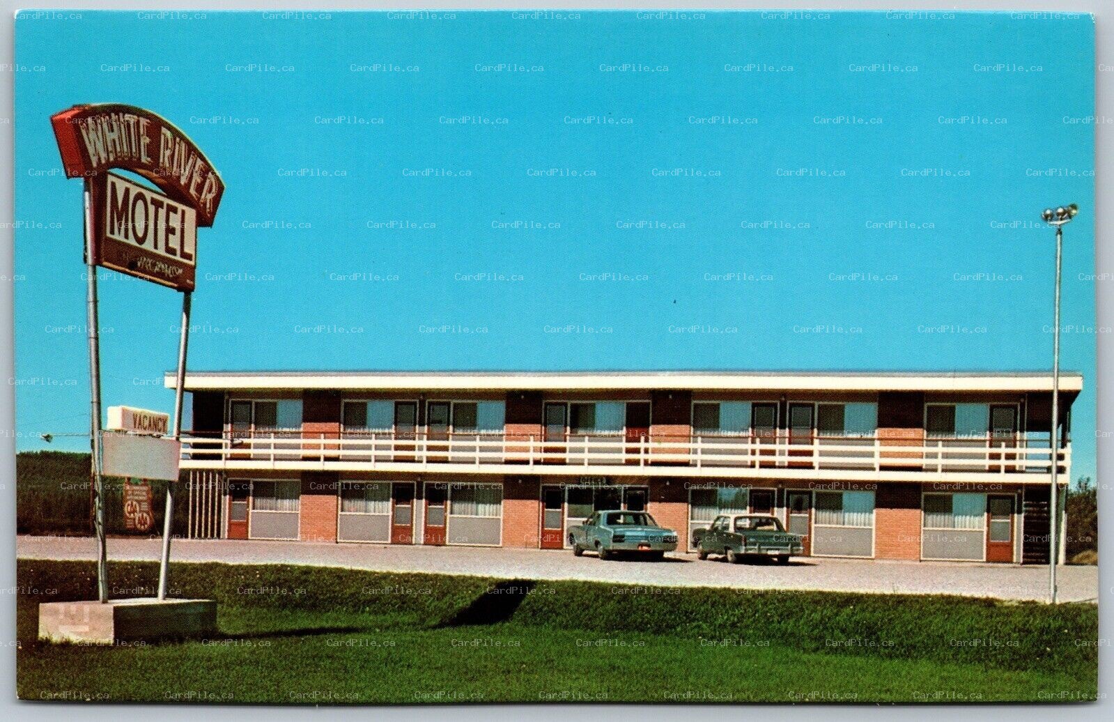 Postcard White River Ontario c1970s Motel Hwy 17 Old Cars Algoma District