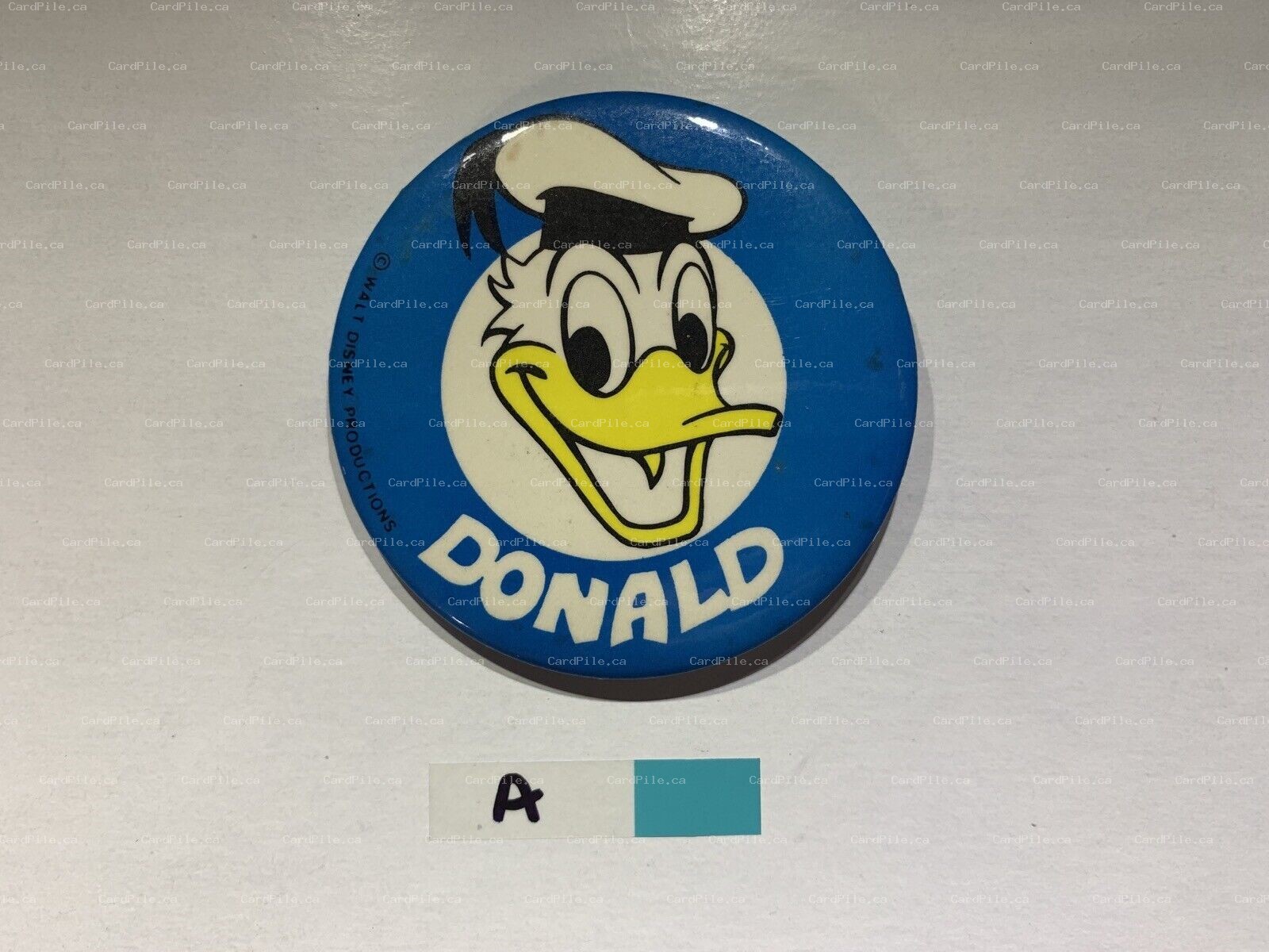 VINTAGE 1980’s Donald Duck Walt Disney Productions Pinback Button A
