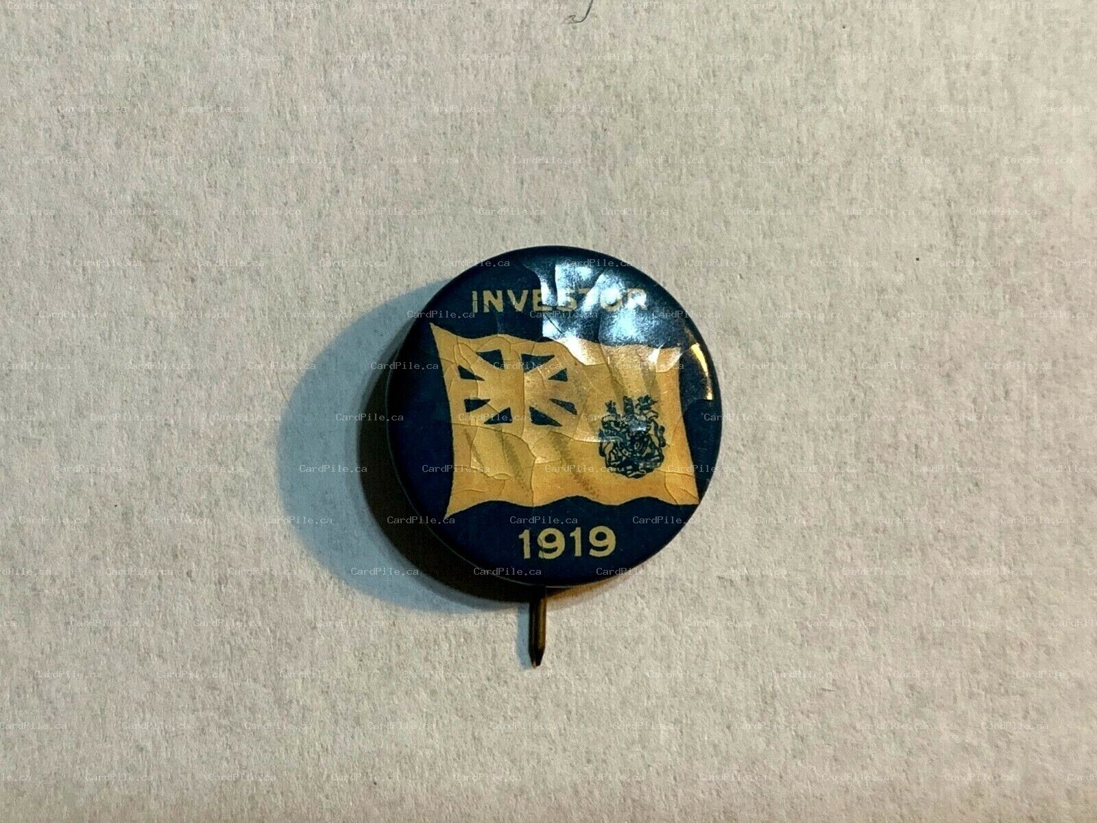 VINTAGE WW1 1919 Canadian Victory Loan Investor - Pinback Button B