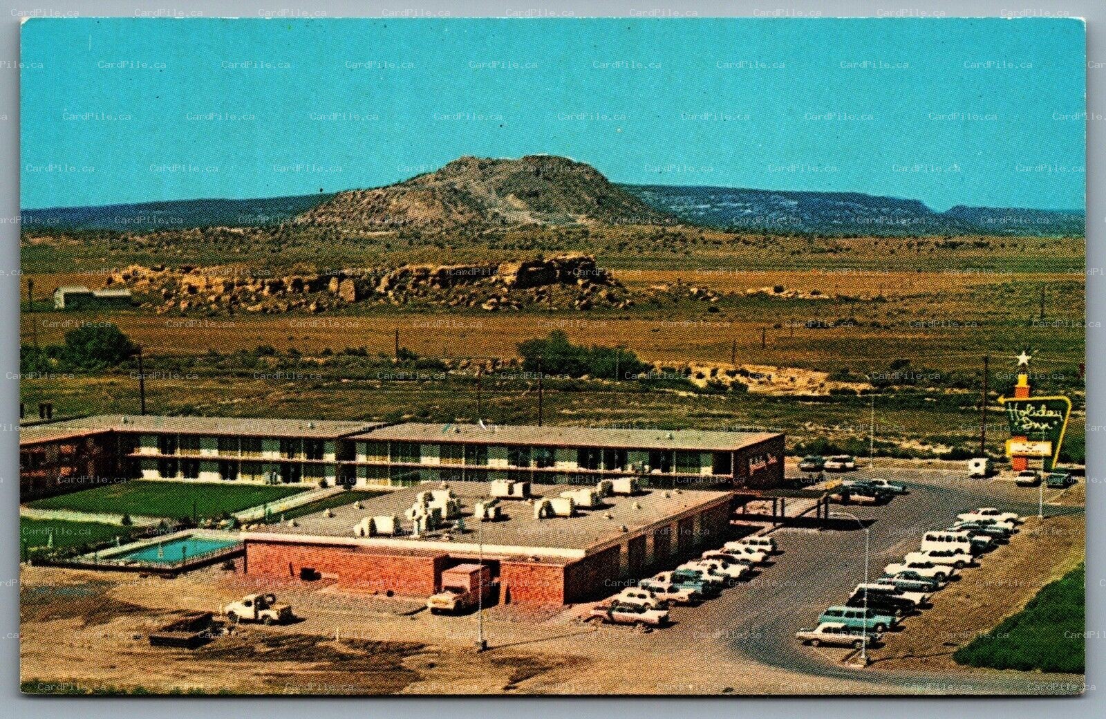 Postcard Gallup NM c1966 Holiday Inn Route 66 Old Cars Pool Birds Eye Unused