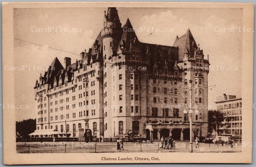 Postcard Ottawa Ontario c1910s Chateau Laurier Hotel Street View