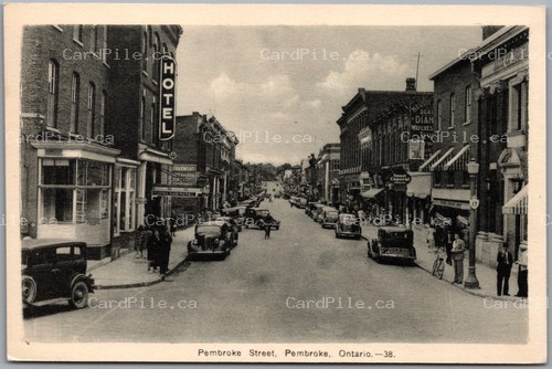 Postcard Pembroke Ontario c1940s Pembroke Street Hotel Old Cars Bank of Montreal