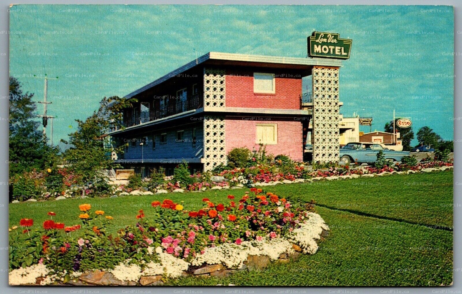 Postcard Dryden ONT c1965 LenVer Motel and Inn Old Car Gas Station Esso Chrysler
