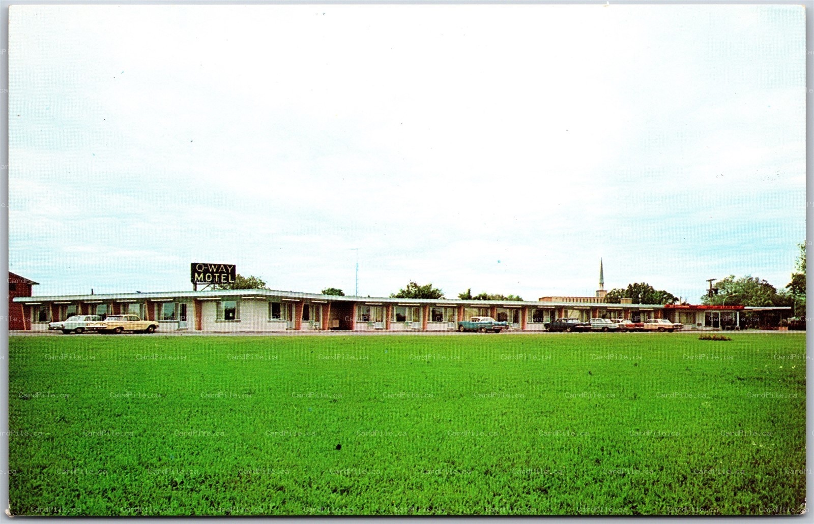 Postcard St. Catherines Ontario c1970s Q Way Motel Old Cars QEW & Lake St.