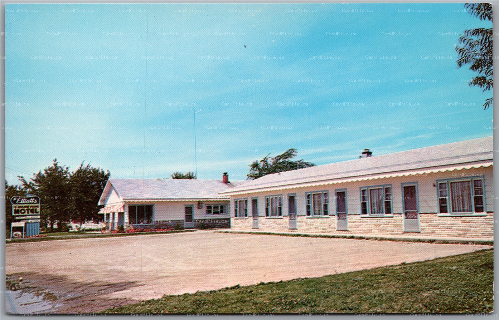 Postcard Little Current Ontario Elliott Motel Hwy 68 Manitoulin Island