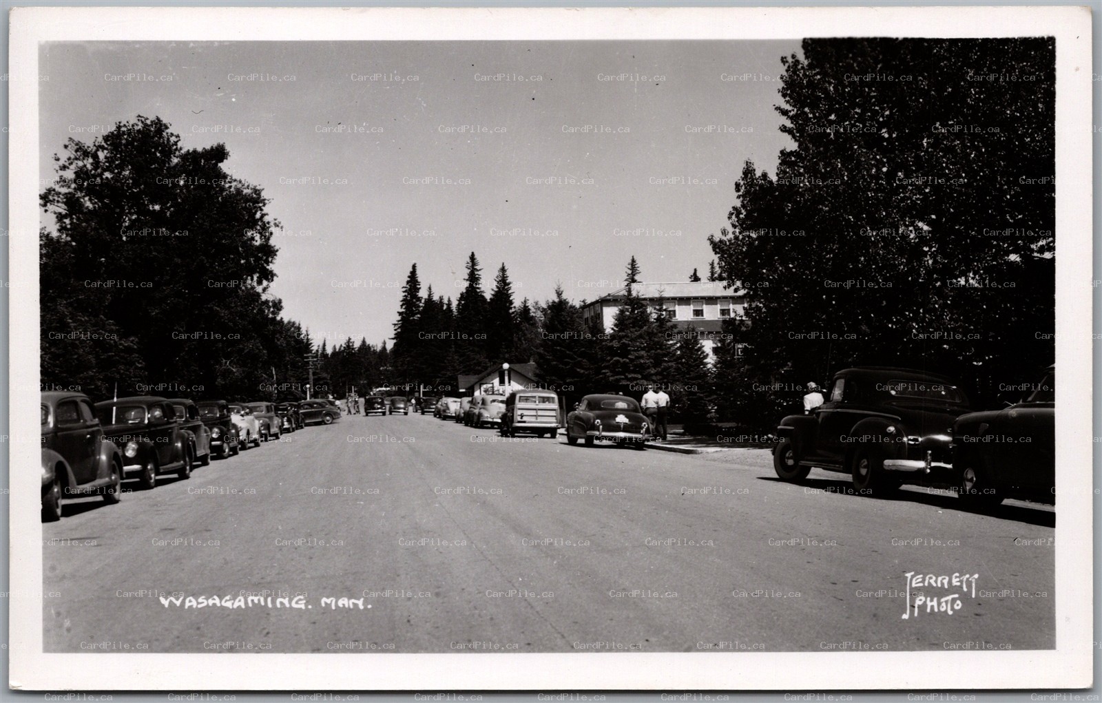 Postcard RPPC 1952 Wasagaming Manitoba Street View Riding Mountain National Park